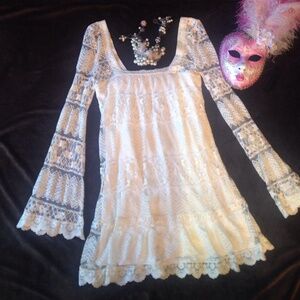 Do you Love LACE!!!! This is your dress!!!